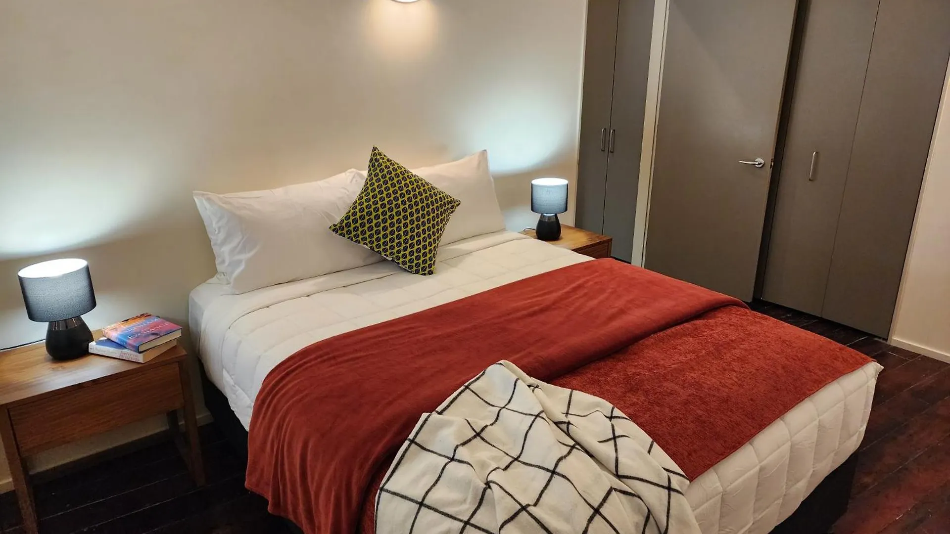 Appartamento U Suites On Egmont Wellington